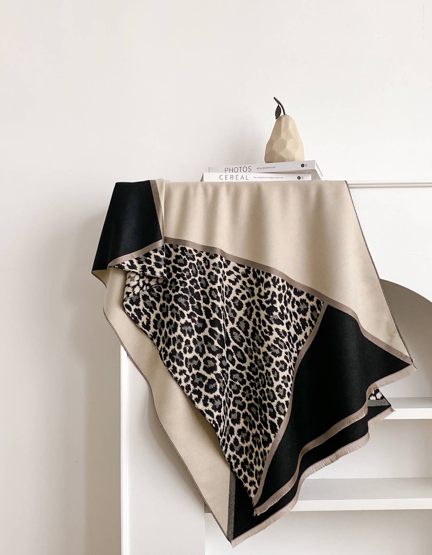 Cream / Black Angled Cheetah Reversible Wrap
